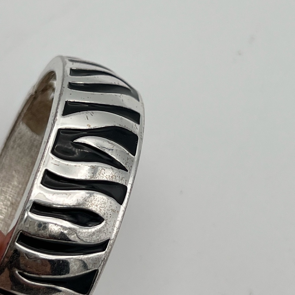 Silver And Black Zebra-Pattern Cuff Bracelet - image 3